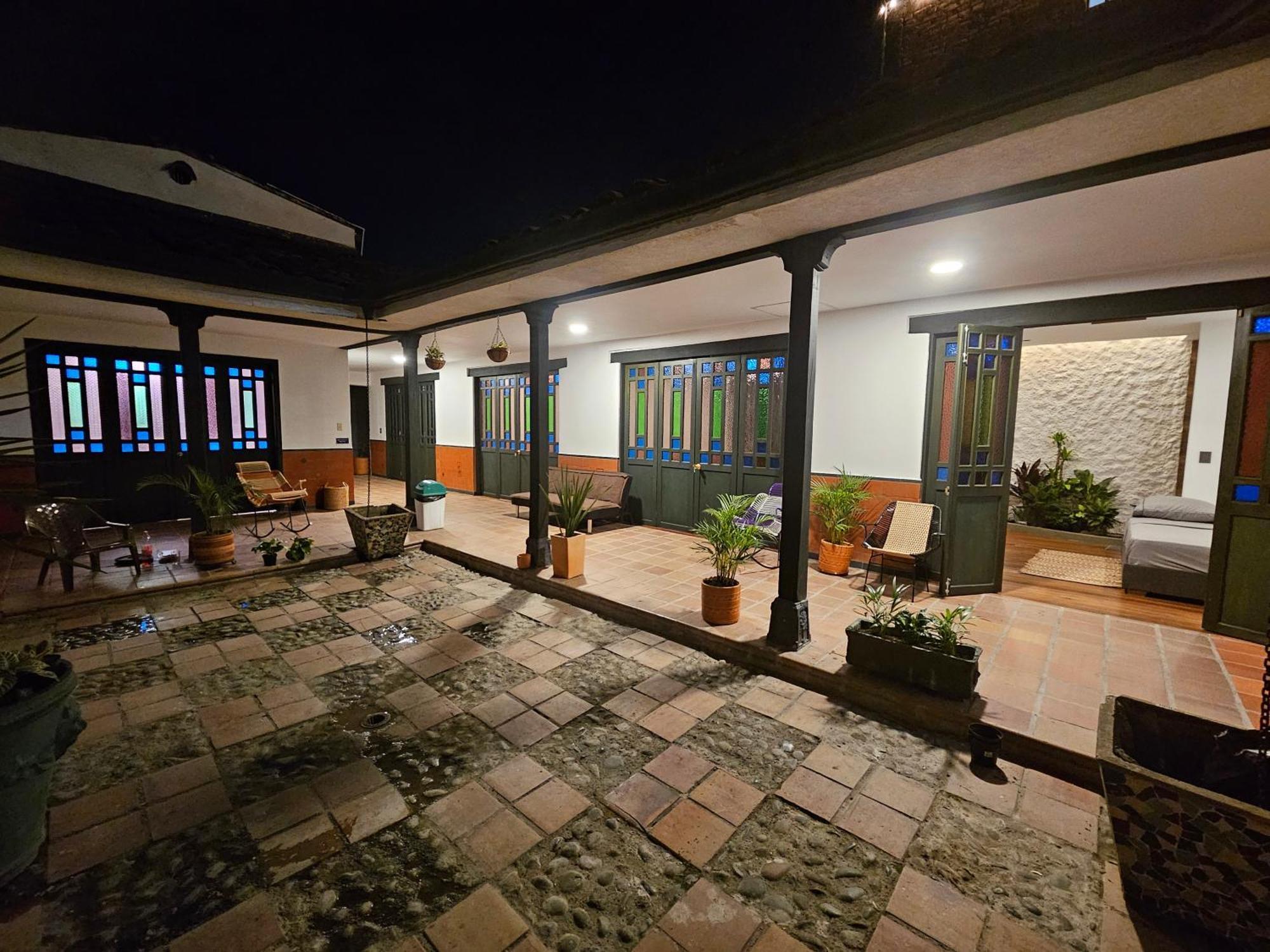 Casa Alba Hotel Cali Exterior photo